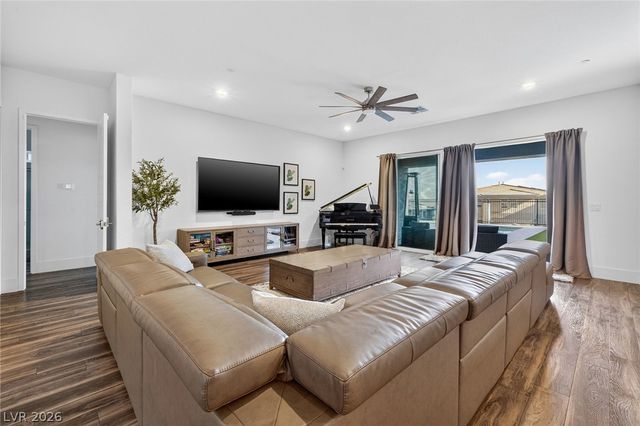 302 Watteau Court, Henderson, NV 89012