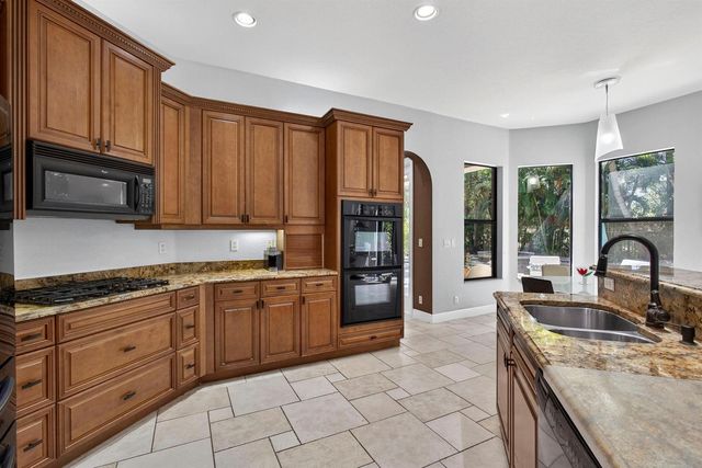 10468 Trianon Place, Wellington, FL 33449