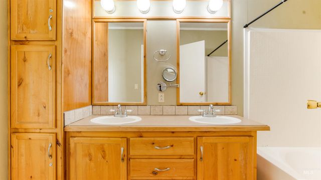 2107 S Phillippi Street, Boise, ID 83705