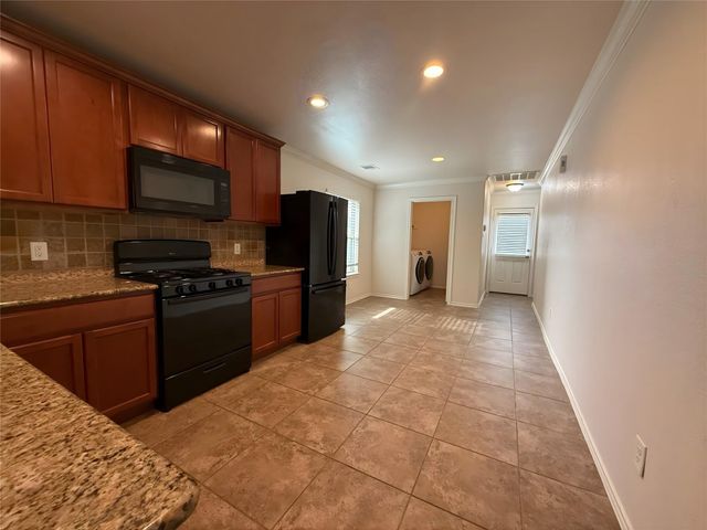 17131 Falcons Nest Landing Drive, Hockley, TX 77447