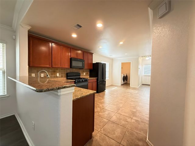 17131 Falcons Nest Landing Drive, Hockley, TX 77447