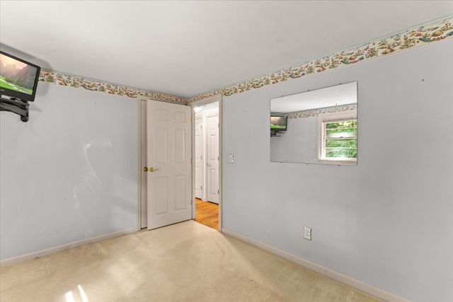 8 Clay Pond Rd, Bourne, MA 02532