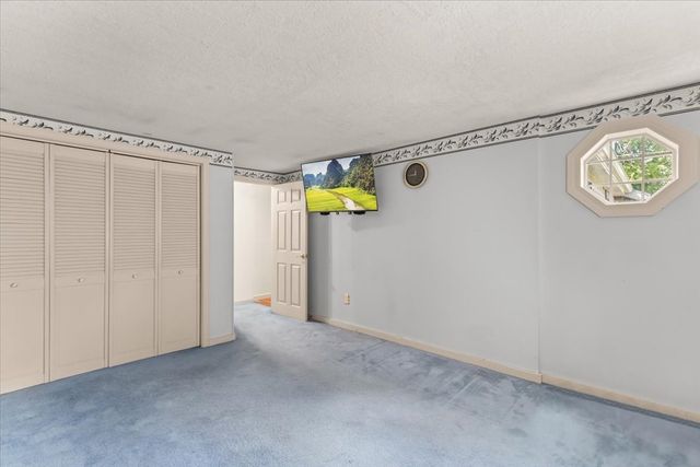 8 Clay Pond Rd, Bourne, MA 02532
