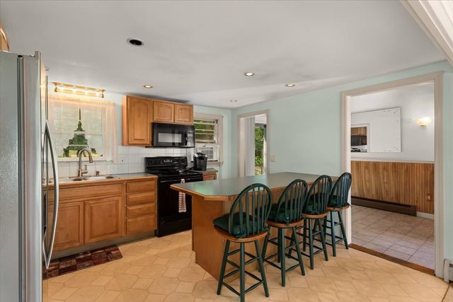 8 Clay Pond Rd, Bourne, MA 02532