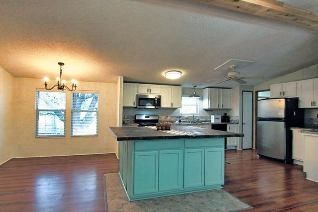 366 County Road 190, Liberty, TX 77575