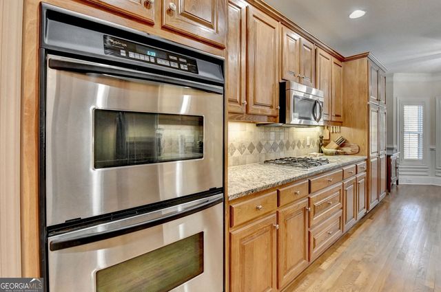 517 Sandy Cove Drive, Loganville, GA 30052