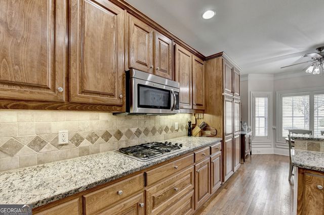 517 Sandy Cove Drive, Loganville, GA 30052