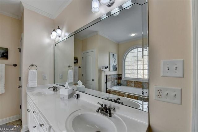 517 Sandy Cove Drive, Loganville, GA 30052