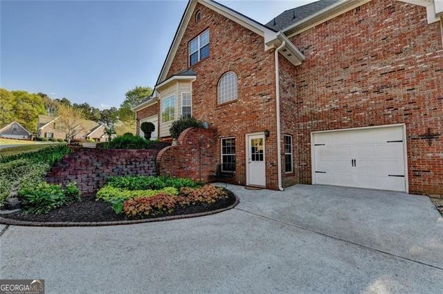 517 Sandy Cove Drive, Loganville, GA 30052