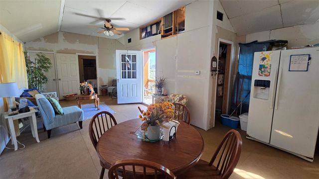 354 Haddock Drive, Palacios, TX 77465