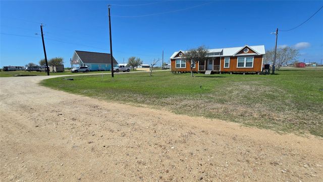 354 Haddock Drive, Palacios, TX 77465
