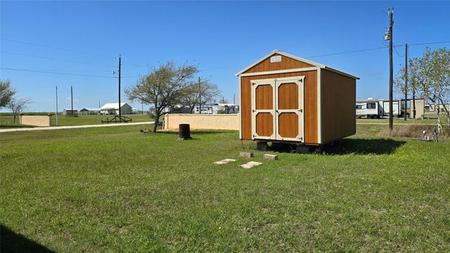 354 Haddock Drive, Palacios, TX 77465