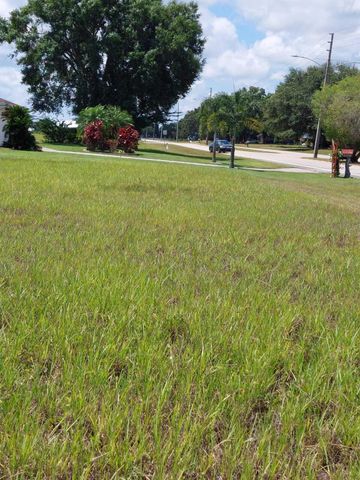 7924 Castile Road, Sebring, FL 33876