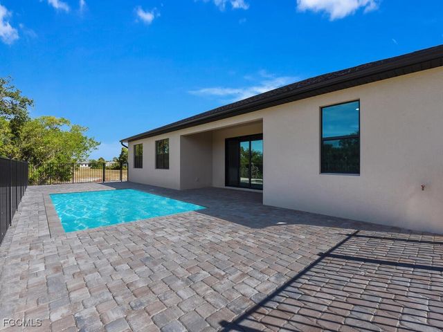 1834 NW 27th AVE, Cape Coral, FL 33993