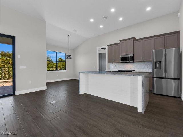 1834 NW 27th AVE, Cape Coral, FL 33993