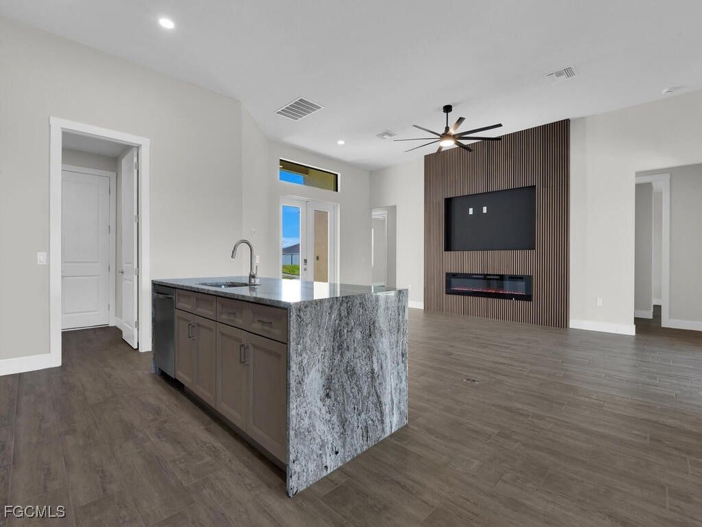 1834 NW 27th AVE, Cape Coral, FL 33993