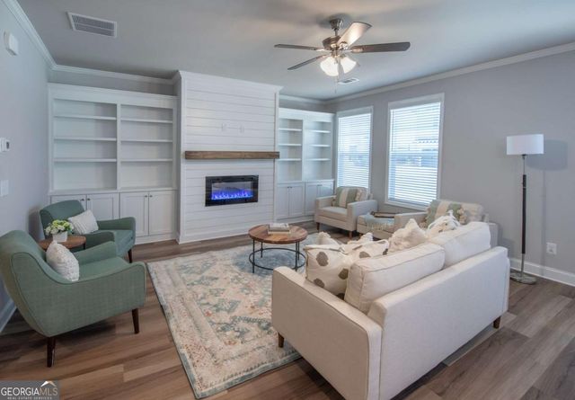 5525 Leyland Drive, Flowery Branch, GA 30542