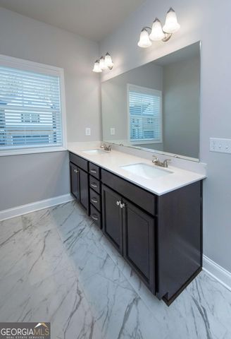 5525 Leyland Drive, Flowery Branch, GA 30542