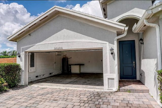 30600 SW 193rd Ave, Homestead, FL 33030