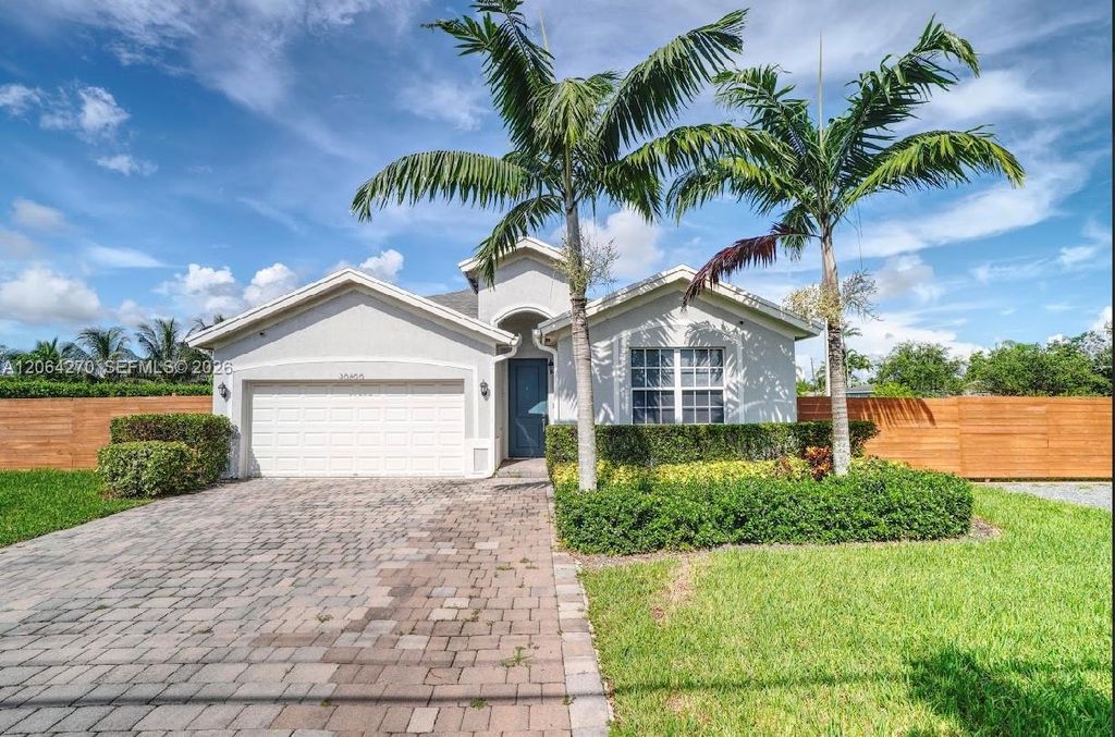 30600 SW 193rd Ave, Homestead, FL 33030
