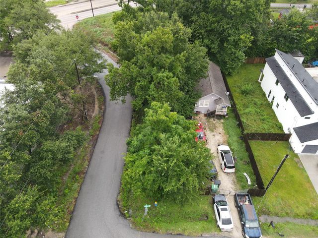 7900 Tower Street, Houston, TX 77088