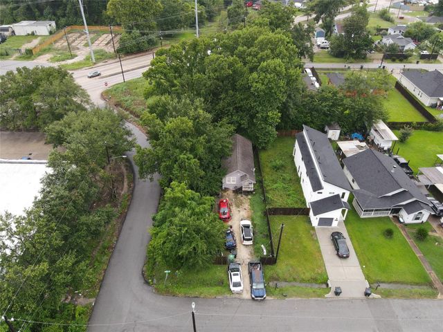 7900 Tower Street, Houston, TX 77088