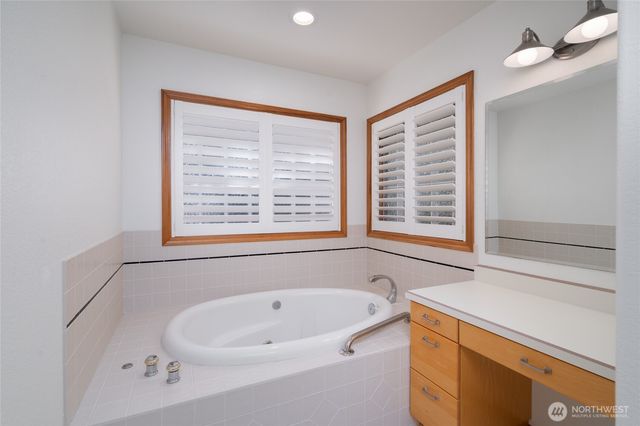 6404 Warren Street, Anacortes, WA 98221