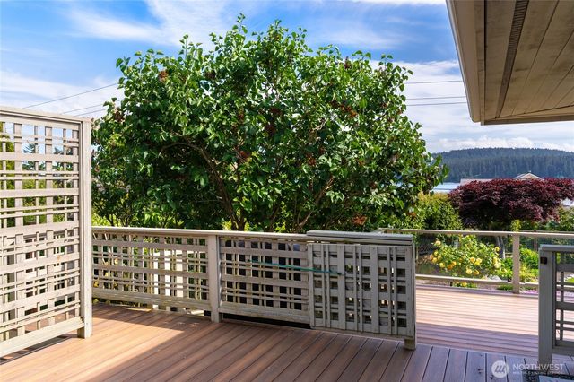 6404 Warren Street, Anacortes, WA 98221