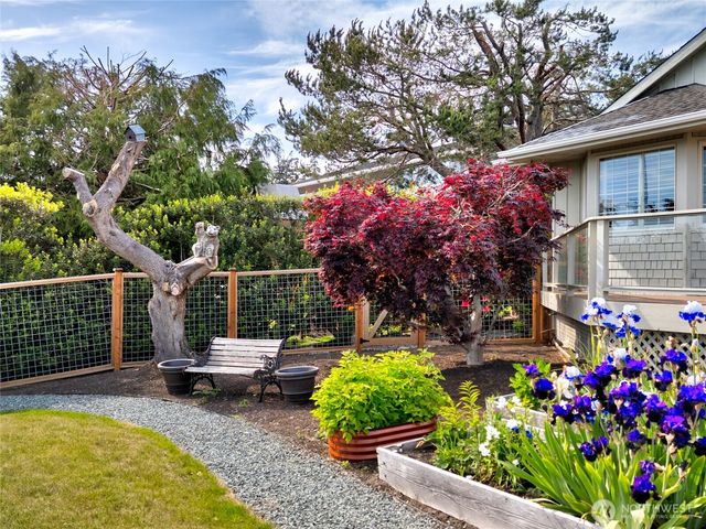 6404 Warren Street, Anacortes, WA 98221