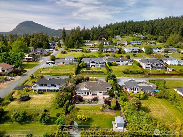 6404 Warren Street, Anacortes, WA 98221
