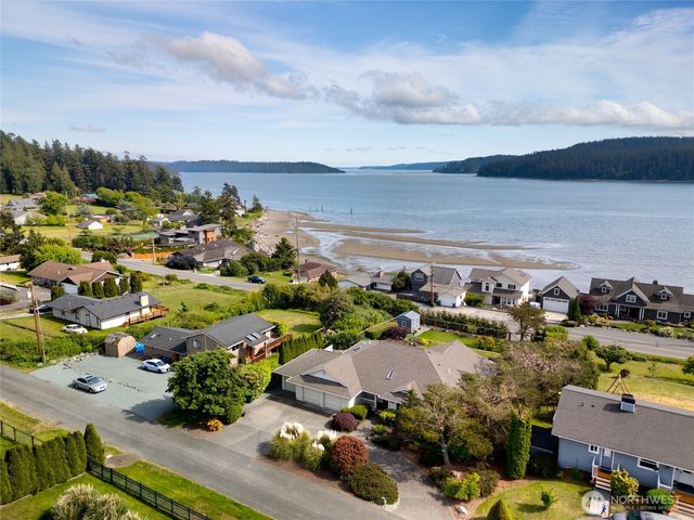 6404 Warren Street, Anacortes, WA 98221