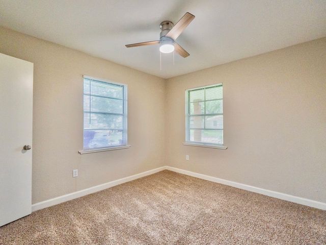 2918 16th Avenue N, Texas City, TX 77590