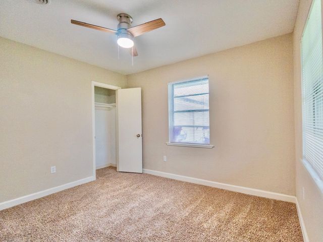 2918 16th Avenue N, Texas City, TX 77590