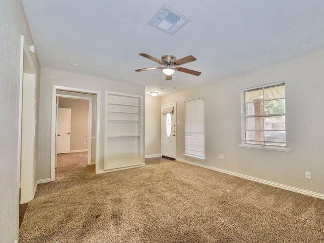 2918 16th Avenue N, Texas City, TX 77590