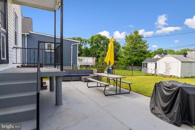 2716 MAPLE AVE, Parkville, MD 21234