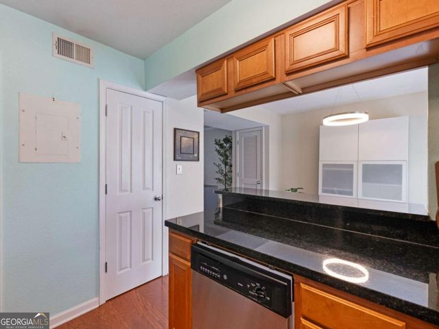 6940 Roswell Road C6, Atlanta, GA 30328