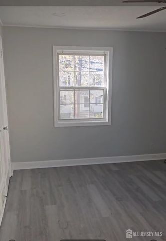 42 MacArthur Drive, Edison, NJ 08837