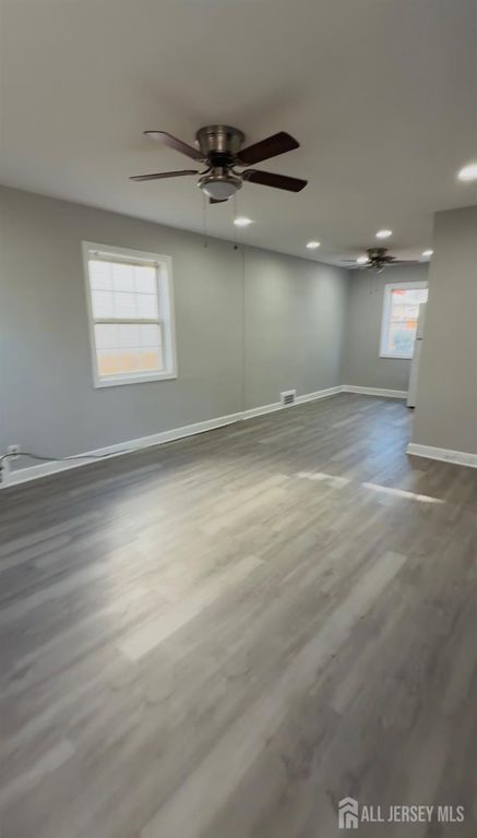 42 MacArthur Drive, Edison, NJ 08837