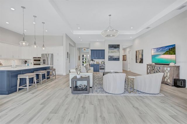 8278 PAVIA WAY, Bradenton, FL 34202