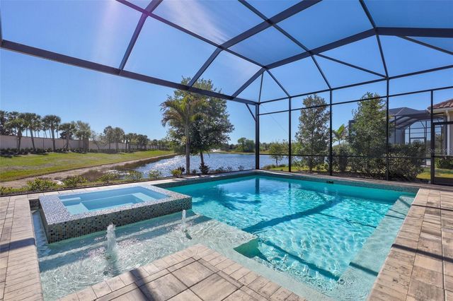 8278 PAVIA WAY, Bradenton, FL 34202