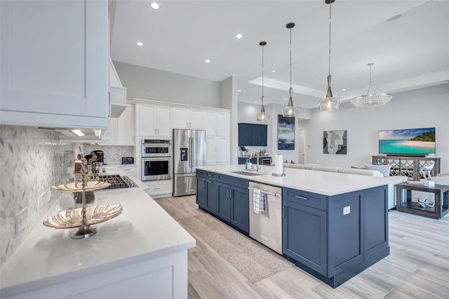 8278 PAVIA WAY, Bradenton, FL 34202