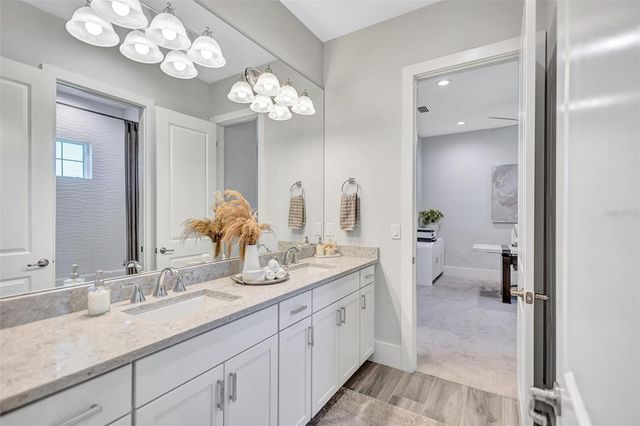 8278 PAVIA WAY, Bradenton, FL 34202