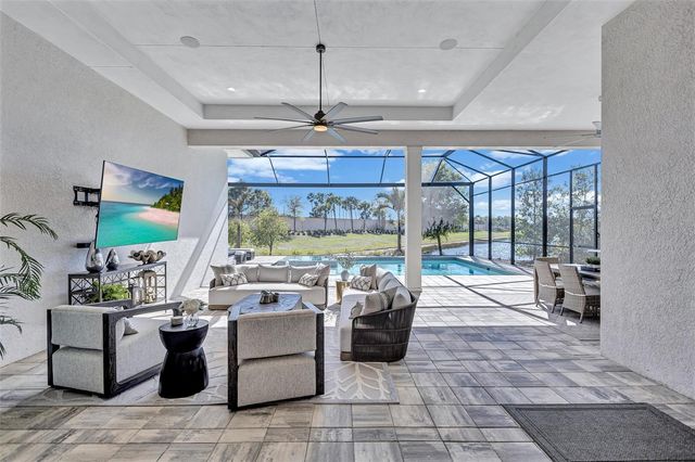 8278 PAVIA WAY, Bradenton, FL 34202