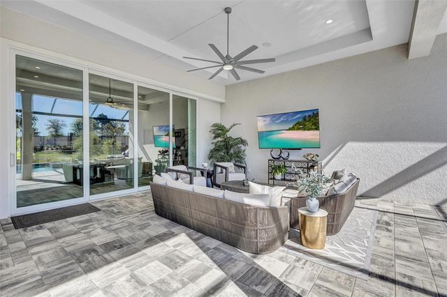 8278 PAVIA WAY, Bradenton, FL 34202