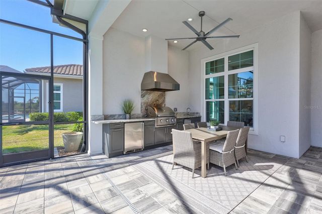 8278 PAVIA WAY, Bradenton, FL 34202