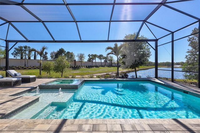 8278 PAVIA WAY, Bradenton, FL 34202