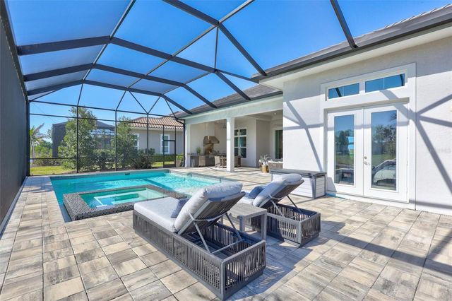 8278 PAVIA WAY, Bradenton, FL 34202