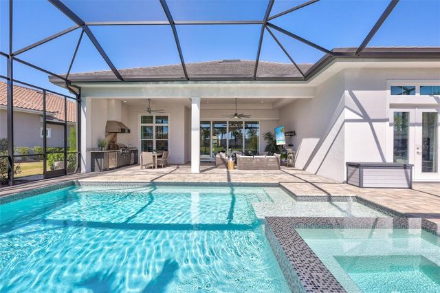 8278 PAVIA WAY, Bradenton, FL 34202