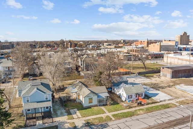 232 S 4th St., Salina, KS 67401