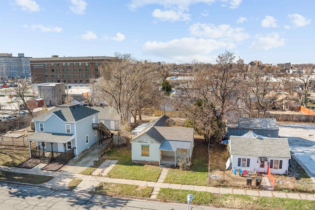 232 S 4th St., Salina, KS 67401